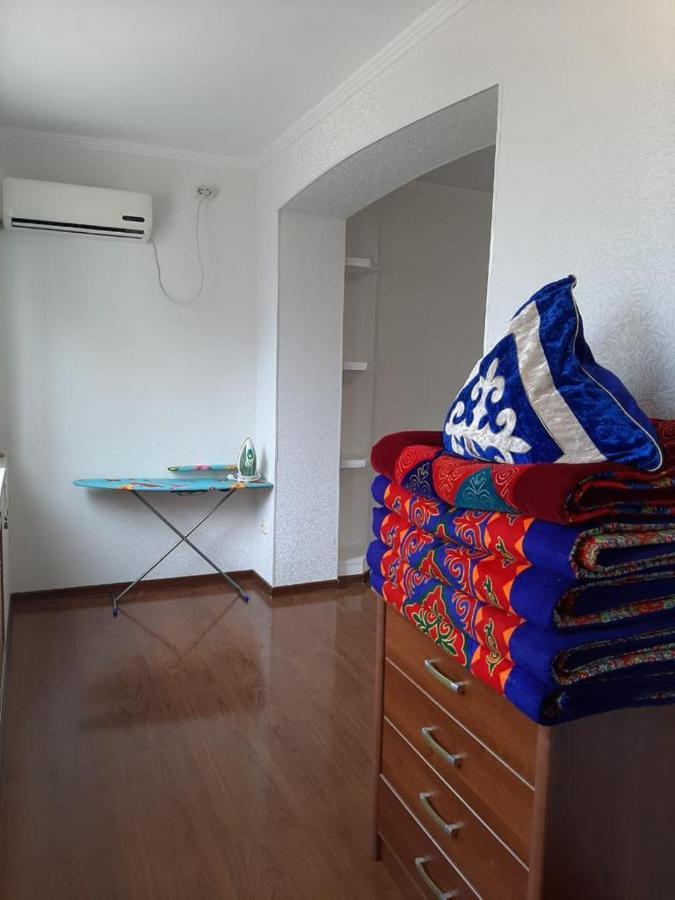 Flat at the seafront Apartman Aktau  Kültér fotó